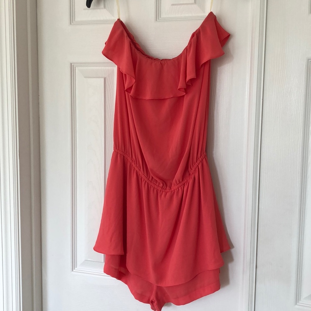 Strapless romper
